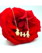 Lantisor cu familie cu 4 membri din aur galben de 14k