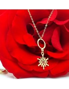 Lantisor cu pandantiv steluta de nea din aur galben de 14k