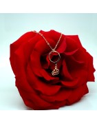 Lantisor cu pandantiv coroana din aur galben de 14k