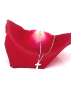 Lantisor cu pandantiv cu cruciulita din aur galben de 14k